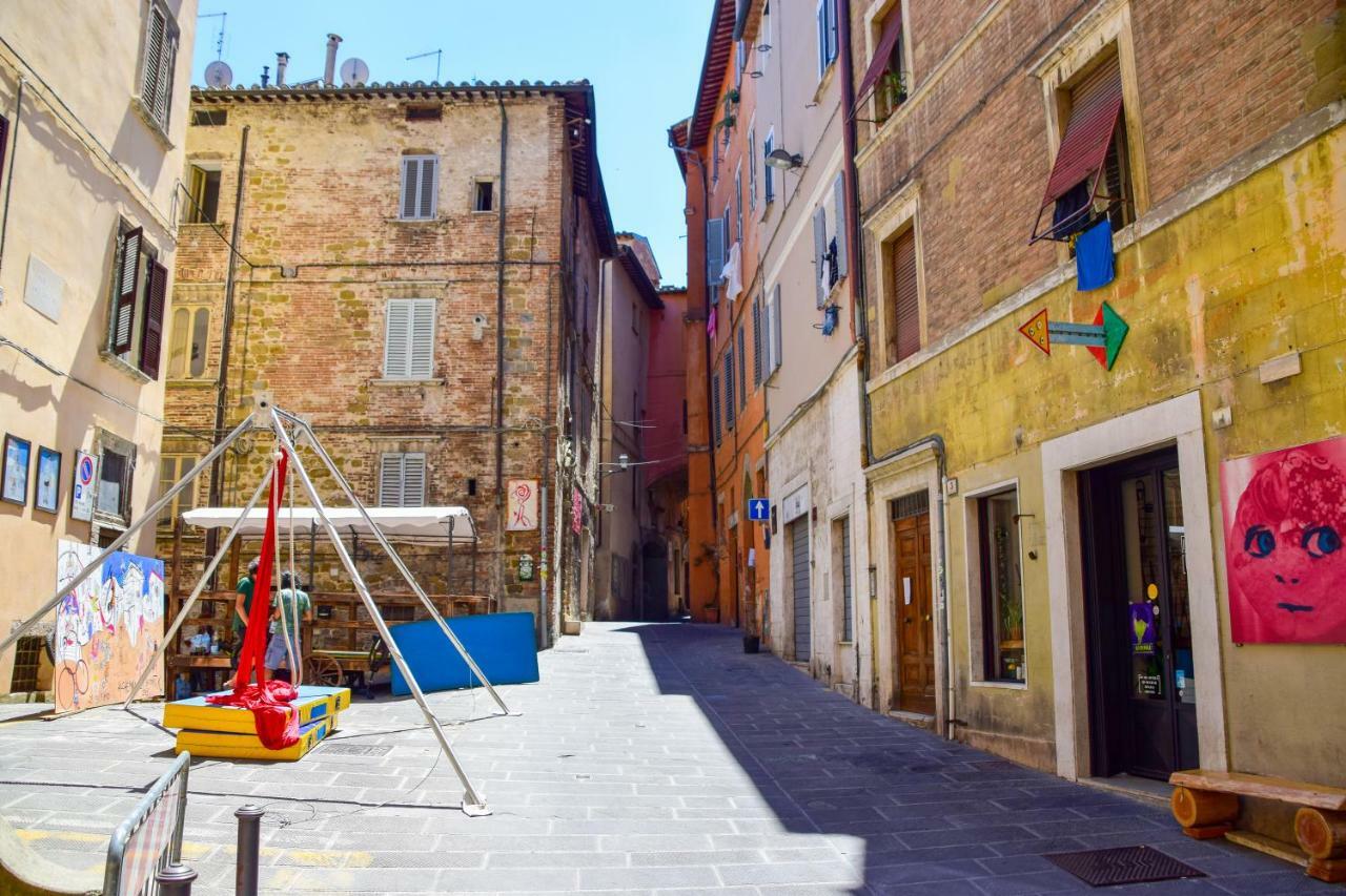 In Centro Da Piero - Appartamento In Via Della Viola Перуджа Екстериор снимка